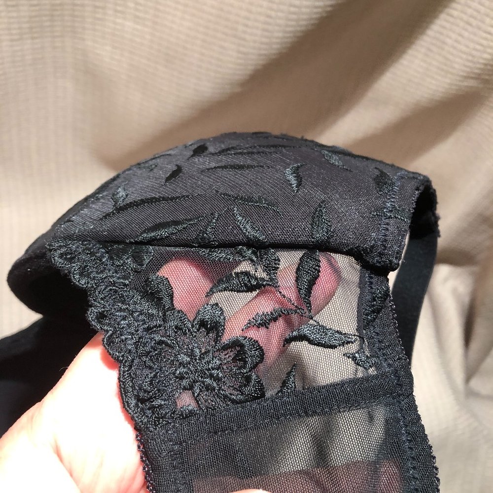 Wonderbra Push Up Black Laced Push Up Bra, 38d - image 3